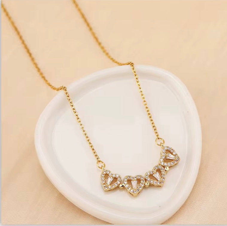 Lysandra - Collar de Corazones magnéticos
